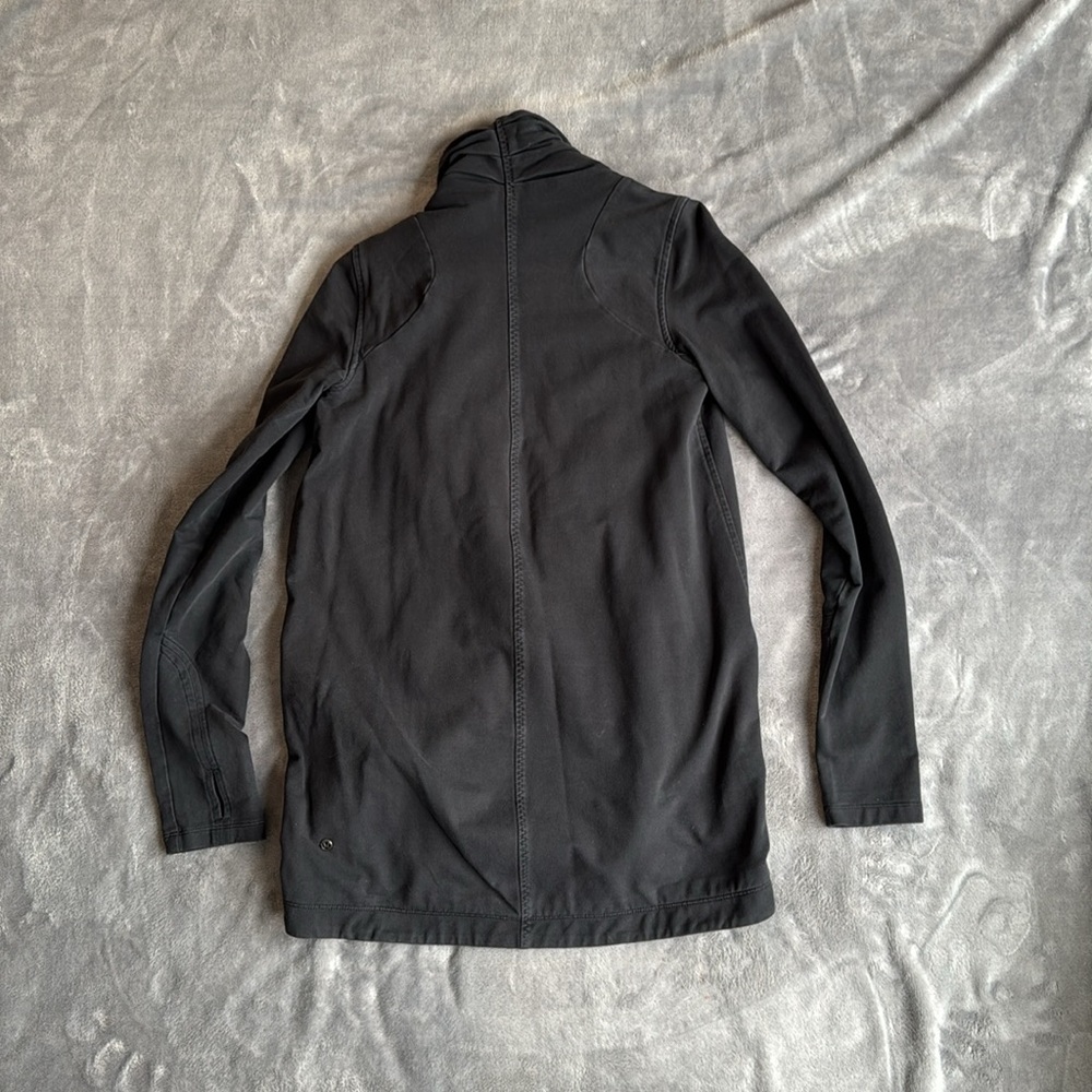 Lululemon “jacket” - Picture 7 of 8